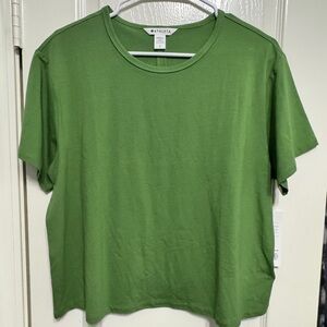Athleta NWT Essential Tee - Green